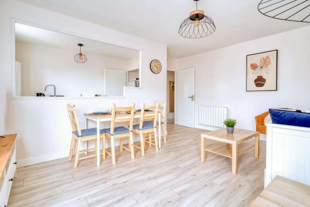 Logement Sarah Courcouronnes Ngoại thất bức ảnh
