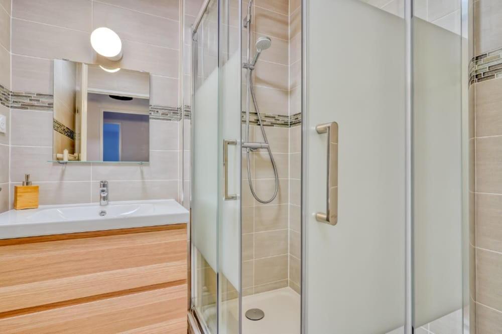 Logement Sarah Courcouronnes Ngoại thất bức ảnh