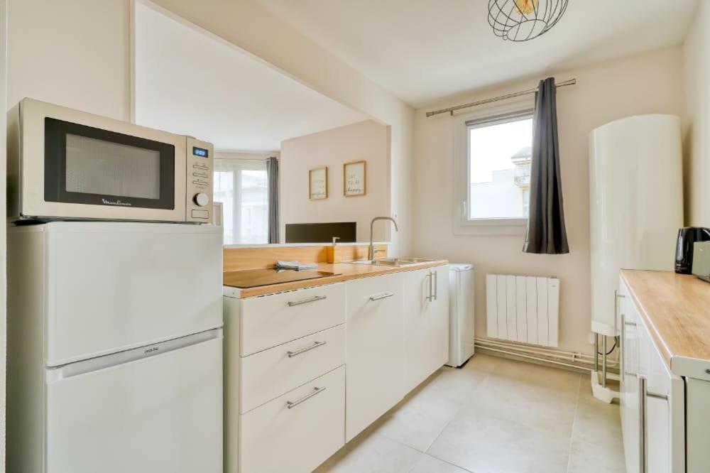Logement Sarah Courcouronnes Ngoại thất bức ảnh