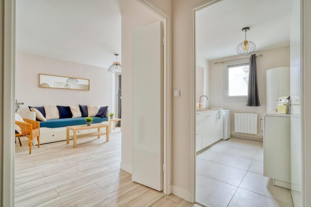 Logement Sarah Courcouronnes Ngoại thất bức ảnh